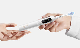 The Ultimate Guide to Electric Toothbrushes: Benefits, Features, and How to Choose
